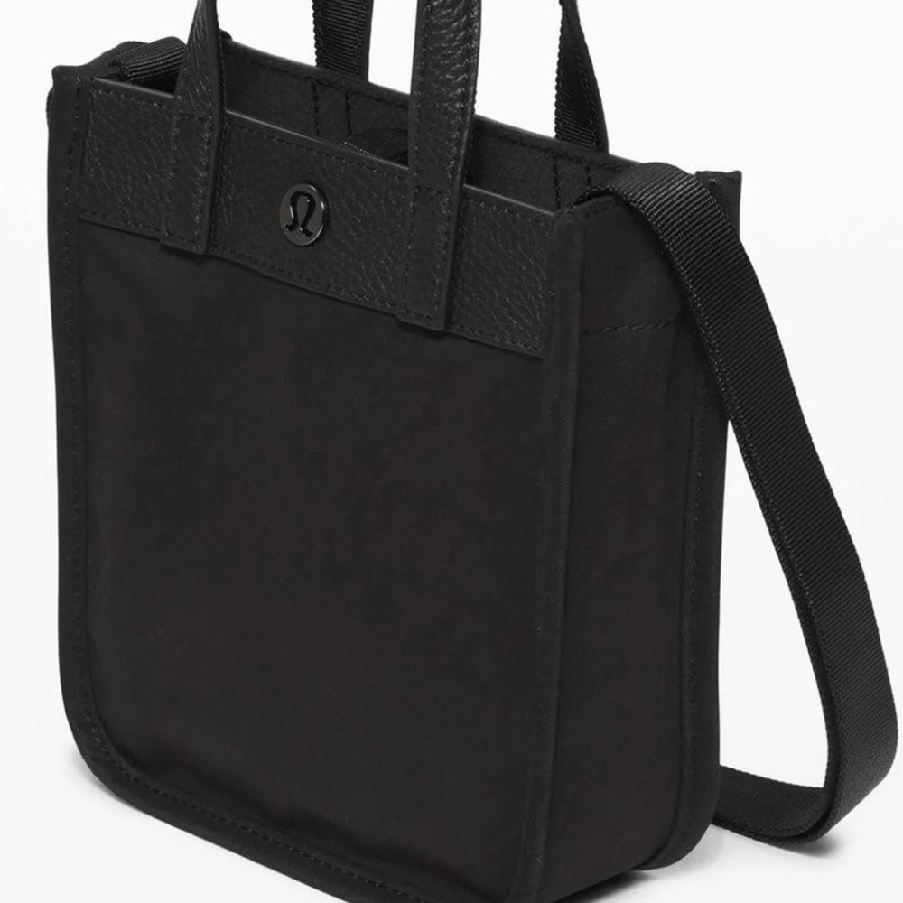 Lululemon now and always Micro tote